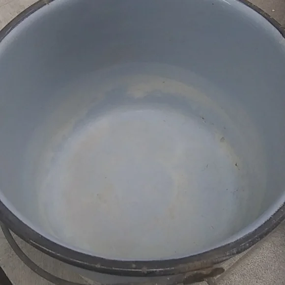 Vintage Porclein Light Blue Pot - Picture 2 of 3